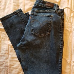 womens Levi jeans